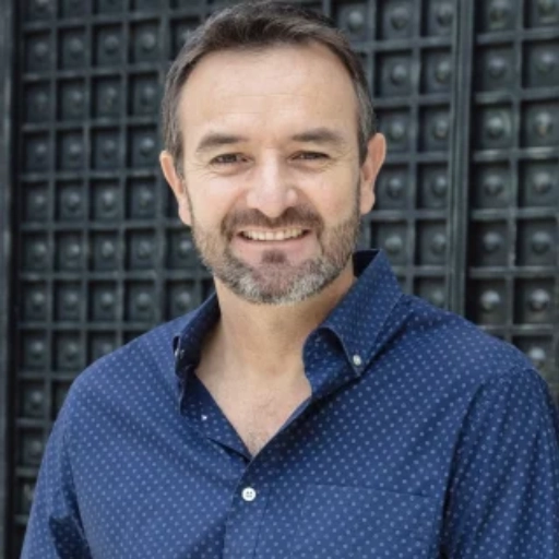 Prof. Esteban Suárez Robalino